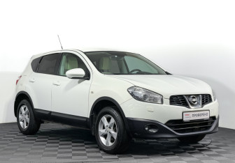 Подержанный автомобиль Nissan Qashqai 2010 года (3 фото)