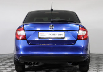 Подержанный автомобиль Skoda Rapid Liftback 2019 года (6 фото)