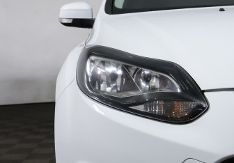 Подержанный автомобиль Ford Focus Sedan 2013 года (7 фото)