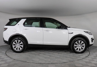 Подержанный автомобиль Land Rover Discovery Sport 2015 года (4 фото)