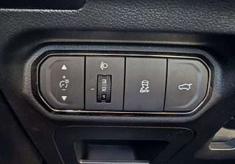 Подержанный автомобиль Haval H7 2025 года (20 фото)