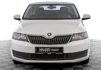 Подержанный автомобиль Skoda Rapid Liftback 2019 года (2 фото)