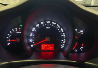 Подержанный автомобиль Kia Sportage 2015 года (15 фото)