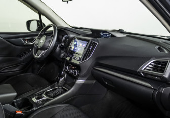 Подержанный автомобиль Subaru Forester Suv 2019 года (9 фото)