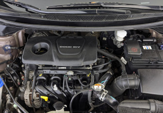 Подержанный автомобиль Kia Ceed Hatchback 2017 года (9 фото)