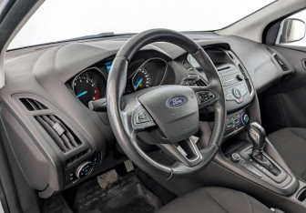 Подержанный автомобиль Ford Focus Hatchback 2019 года (16 фото)