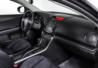 Подержанный автомобиль Mazda 6 Sedan 2010 года (10 фото)