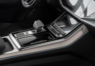 Новый Audi Q8 2025 (18 фото)