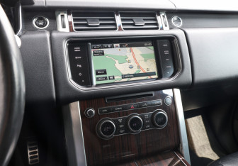 Подержанный автомобиль Land Rover Range Rover 2014 года (20 фото)
