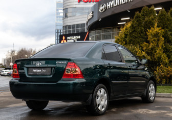 Подержанный автомобиль Toyota Corolla Sedan 2006 года (4 фото)