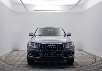 Подержанный автомобиль Audi Q5 2012 года (2 фото)