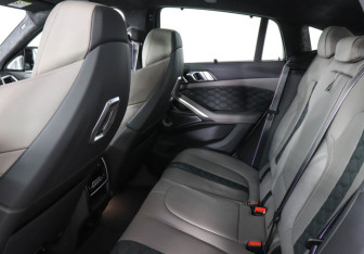Новый BMW X6 M 2024 (14 фото)