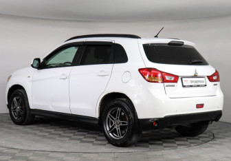 Подержанный автомобиль Mitsubishi ASX 2013 года (4 фото)