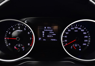 Подержанный автомобиль Kia Ceed Hatchback 2018 года (11 фото)