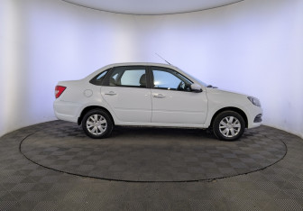 Подержанный автомобиль LADA (ВАЗ) Granta Sedan 2022 года (4 фото)