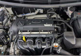 Подержанный автомобиль Kia Rio Sedan 2017 года (9 фото)