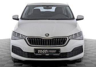 Подержанный автомобиль Skoda Rapid Liftback 2021 года (2 фото)