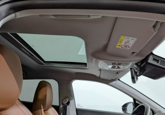 Подержанный автомобиль Omoda C5 2023 года (23 фото)