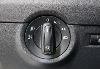 Подержанный автомобиль Skoda Octavia Liftback 2016 года (12 фото)
