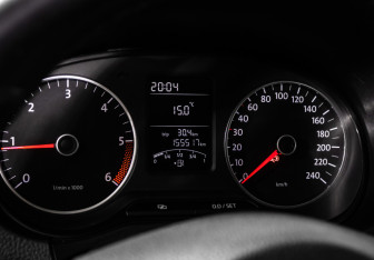 Подержанный автомобиль Volkswagen Amarok 2010 года (10 фото)