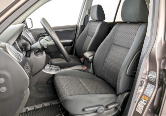 Подержанный автомобиль Suzuki Grand Vitara 2014 года (20 фото)