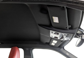 Подержанный автомобиль Land Rover Range Rover Evoque 2012 года (23 фото)