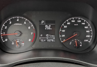 Подержанный автомобиль Hyundai Solaris Sedan 2021 года (13 фото)