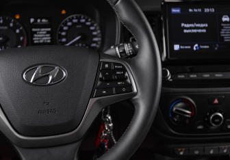 Подержанный автомобиль Hyundai Solaris Sedan 2020 года (11 фото)