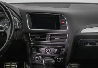 Подержанный автомобиль Audi Q5 2015 года (14 фото)