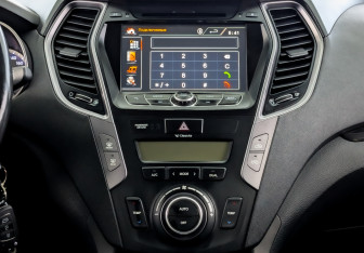 Подержанный автомобиль Hyundai Santa Fe 2012 года (15 фото)