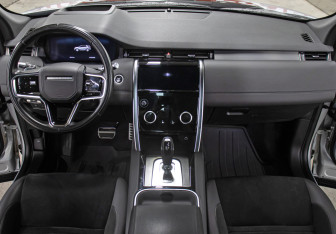 Подержанный автомобиль Land Rover Discovery Sport 2021 года (15 фото)