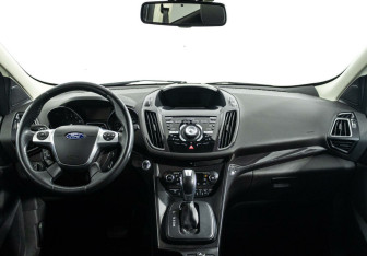 Подержанный автомобиль Ford Kuga 2016 года (8 фото)