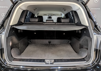 Подержанный автомобиль Mercedes-Benz GLB 2021 года (10 фото)