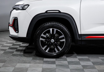 Подержанный автомобиль Changan CS35PLUS 2023 года (15 фото)