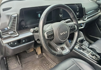 Подержанный автомобиль Kia Sportage 2022 года (14 фото)