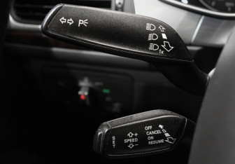 Подержанный автомобиль Audi A6 Sedan 2015 года (21 фото)