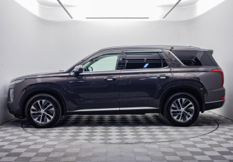 Подержанный автомобиль Hyundai Palisade 2021 года (2 фото)