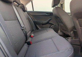 Подержанный автомобиль Skoda Rapid Liftback 2020 года (11 фото)