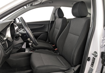 Подержанный автомобиль Kia Rio Sedan 2021 года (20 фото)