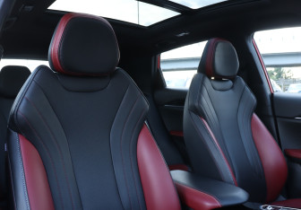 Подержанный автомобиль Geely Coolray 2024 года (14 фото)