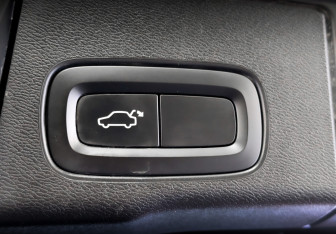 Подержанный автомобиль Volvo XC60 2019 года (26 фото)