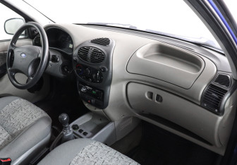 Подержанный автомобиль LADA (ВАЗ) Kalina Sedan 2007 года (6 фото)