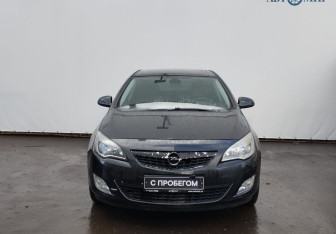 Подержанный автомобиль Opel Astra Hatchback 2010 года (2 фото)