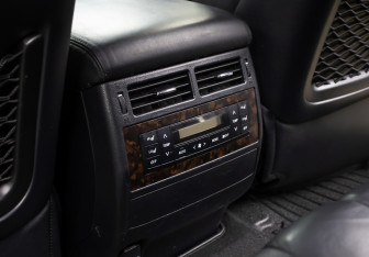 Подержанный автомобиль Toyota Land Cruiser Suv 2015 года (17 фото)