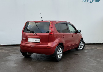 Подержанный автомобиль Nissan Note 2008 года (5 фото)
