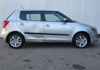 Подержанный автомобиль Skoda Fabia Hatchback 2014 года (4 фото)