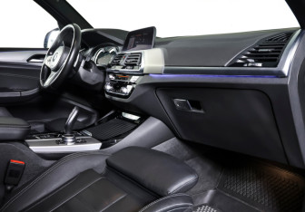 Подержанный автомобиль BMW X3 2019 года (12 фото)