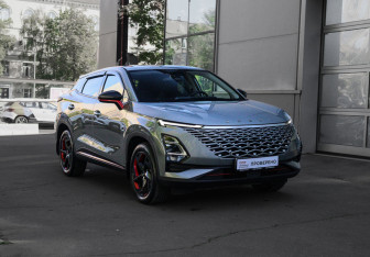 Подержанный автомобиль Omoda C5 2023 года (3 фото)