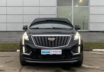 Подержанный автомобиль Cadillac XT5 2021 года (2 фото)