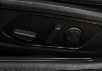 Подержанный автомобиль Kia K5 2021 года (14 фото)